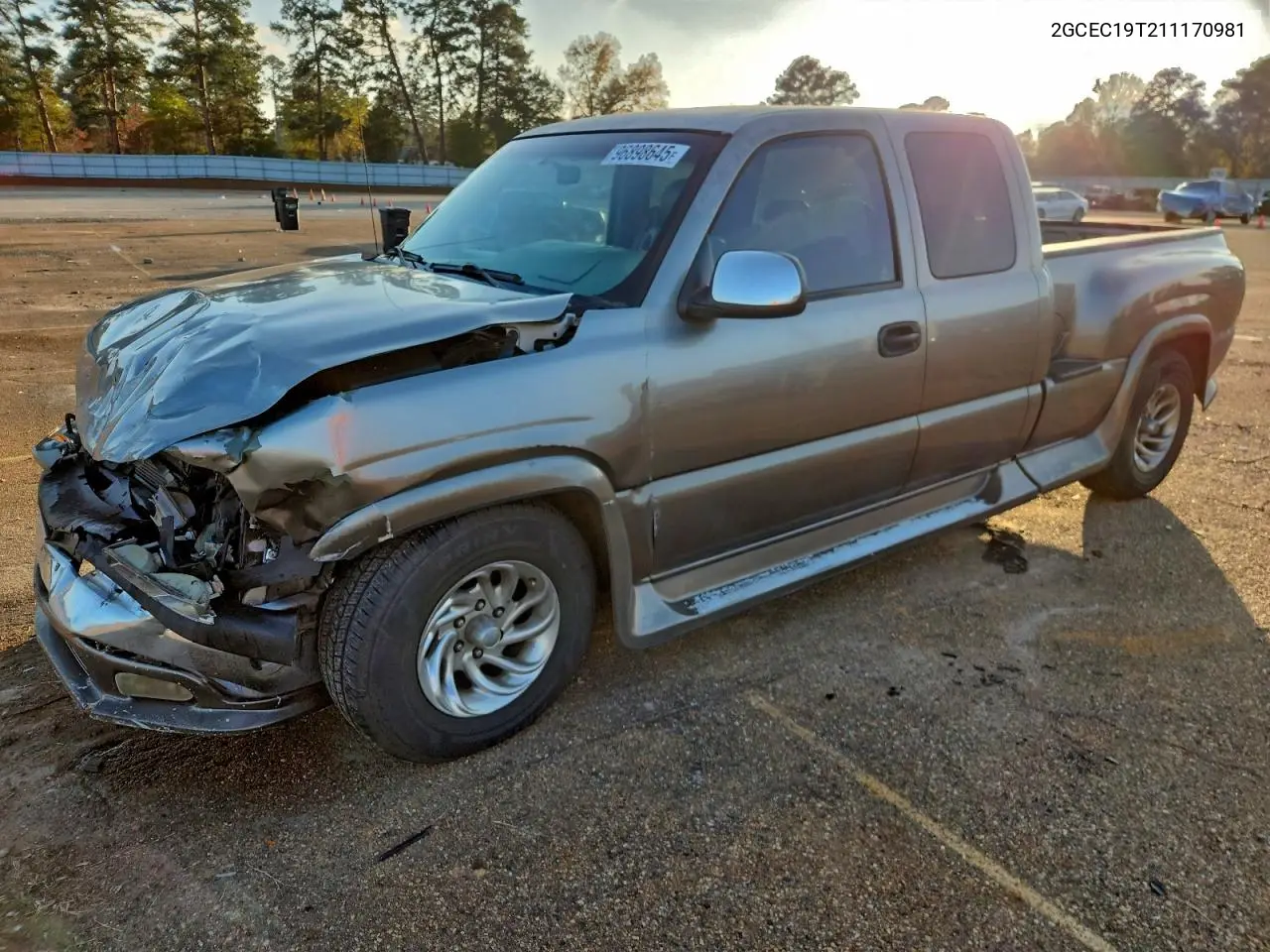 2GCEC19T211170981 2001 Chevrolet Silverado C1500