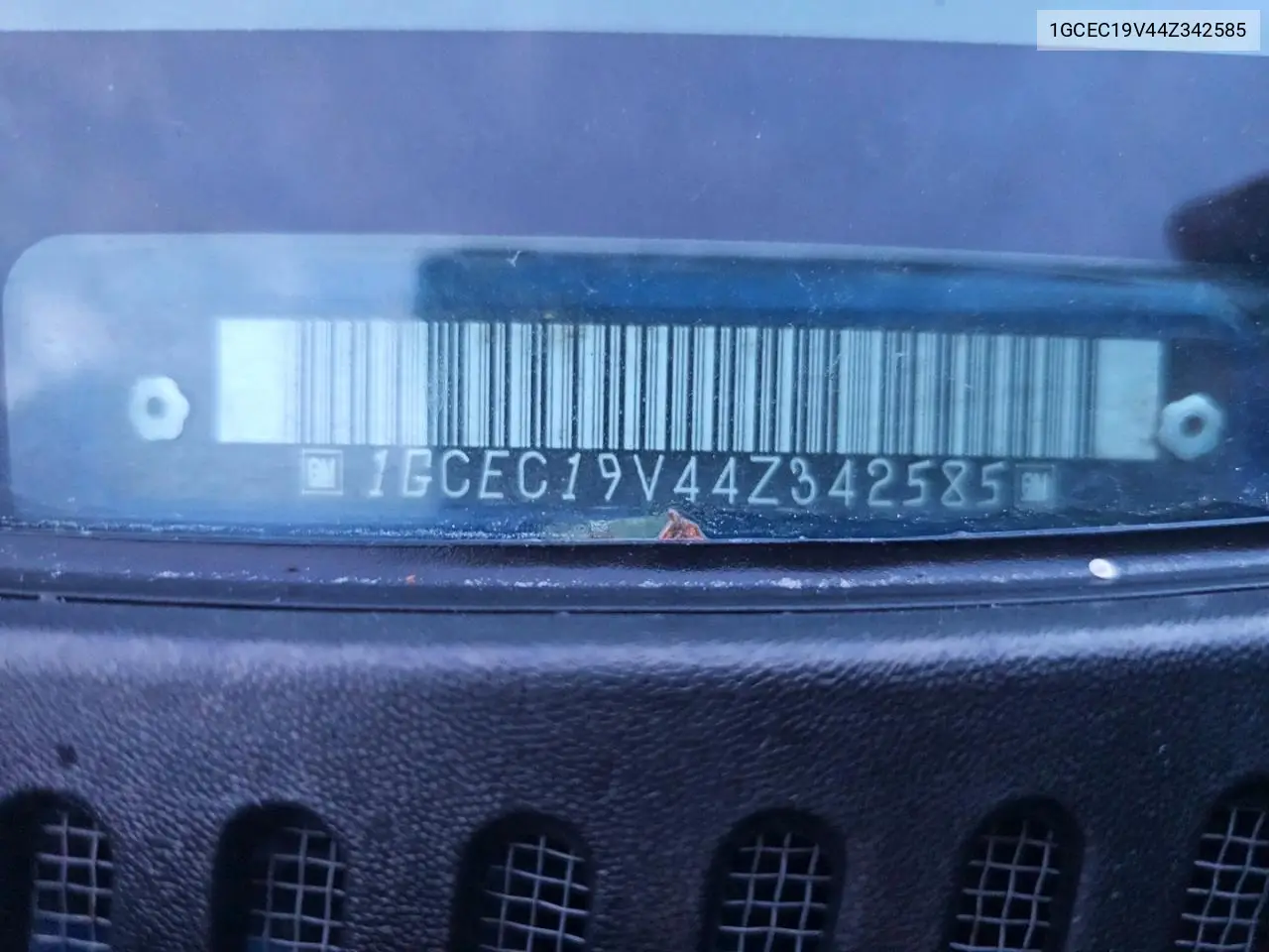 1GCEC19V44Z342585 2004 Chevrolet Silverado C1500