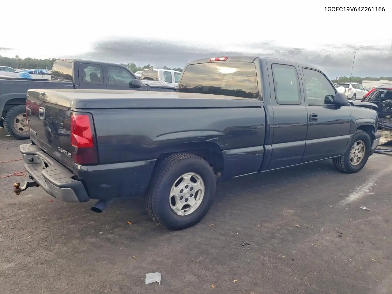 1GCEC19V64Z261166 2004 Chevrolet Silverado C1500