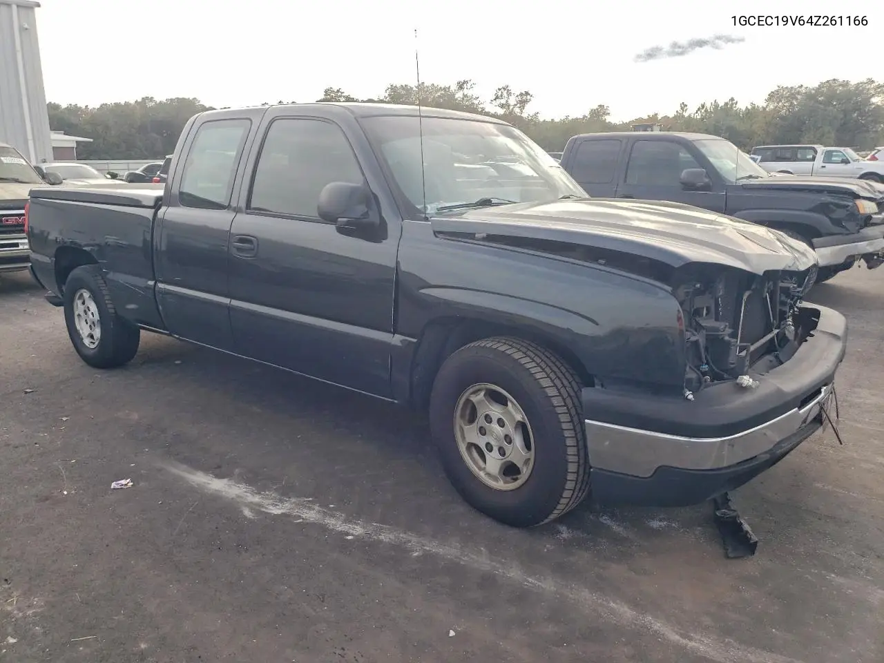 1GCEC19V64Z261166 2004 Chevrolet Silverado C1500