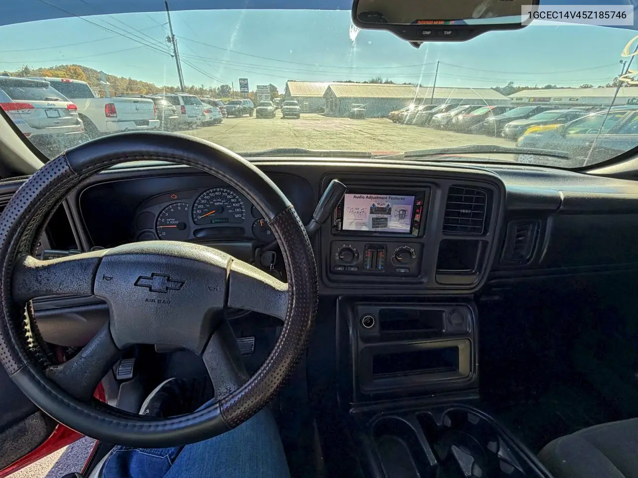 1GCEC14V45Z185746 2005 Chevrolet Silverado C1500