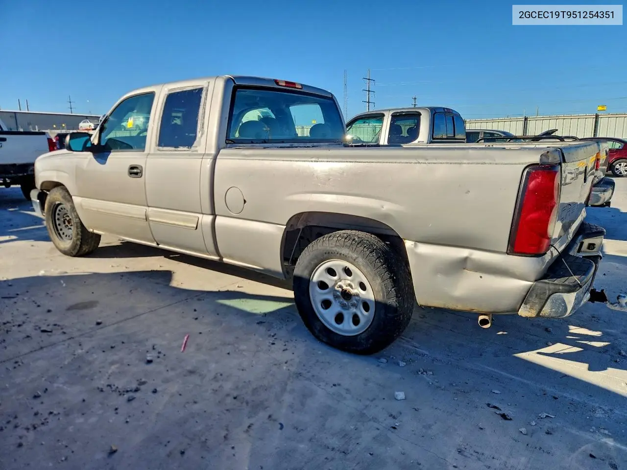 2GCEC19T951254351 2005 Chevrolet Silverado C1500
