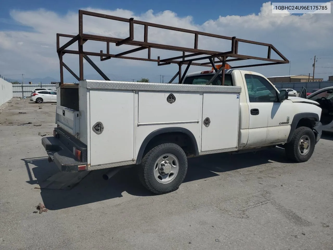 2006 Chevrolet Silverado C2500 Heavy Duty VIN: 1GBHC24U96E175785 Lot: 62641184