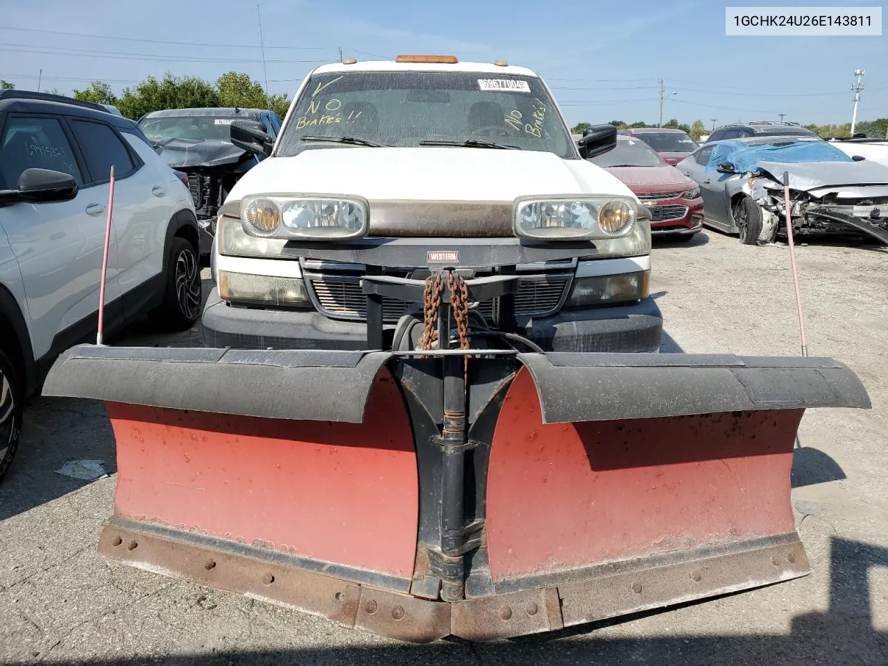 2006 Chevrolet Silverado K2500 Heavy Duty VIN: 1GCHK24U26E143811 Lot: 69677004