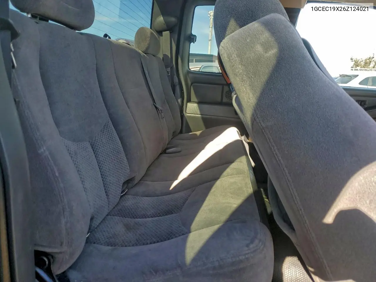 1GCEC19X26Z124021 2006 Chevrolet Silverado C1500