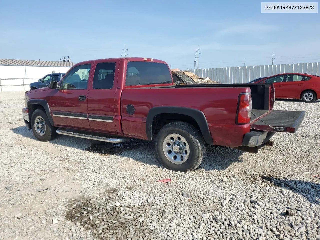 2007 Chevrolet Silverado K1500 Classic VIN: 1GCEK19Z97Z133823 Lot: 65445664