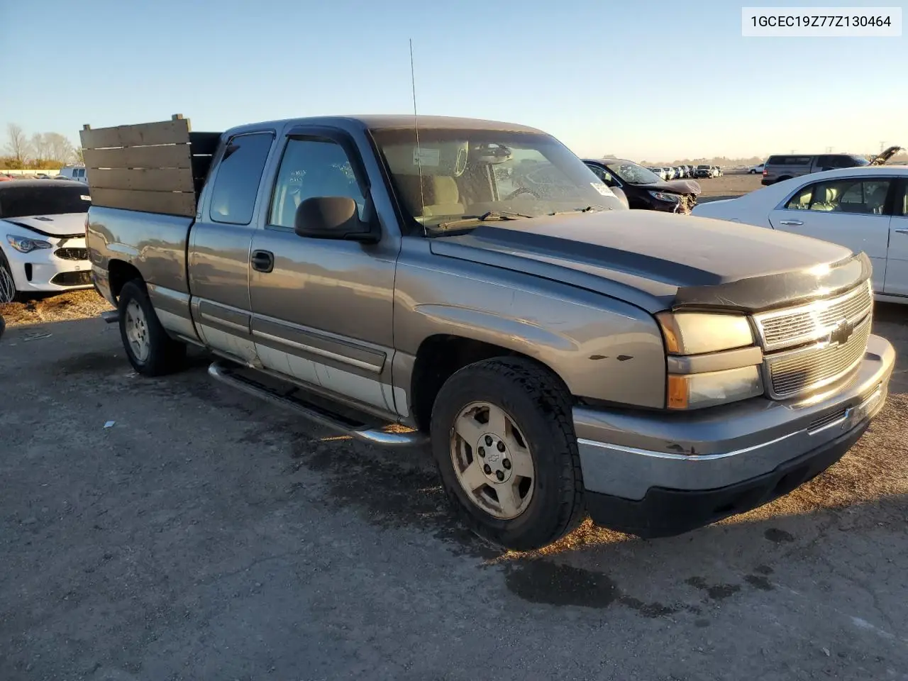 1GCEC19Z77Z130464 2007 Chevrolet Silverado C1500 Classic