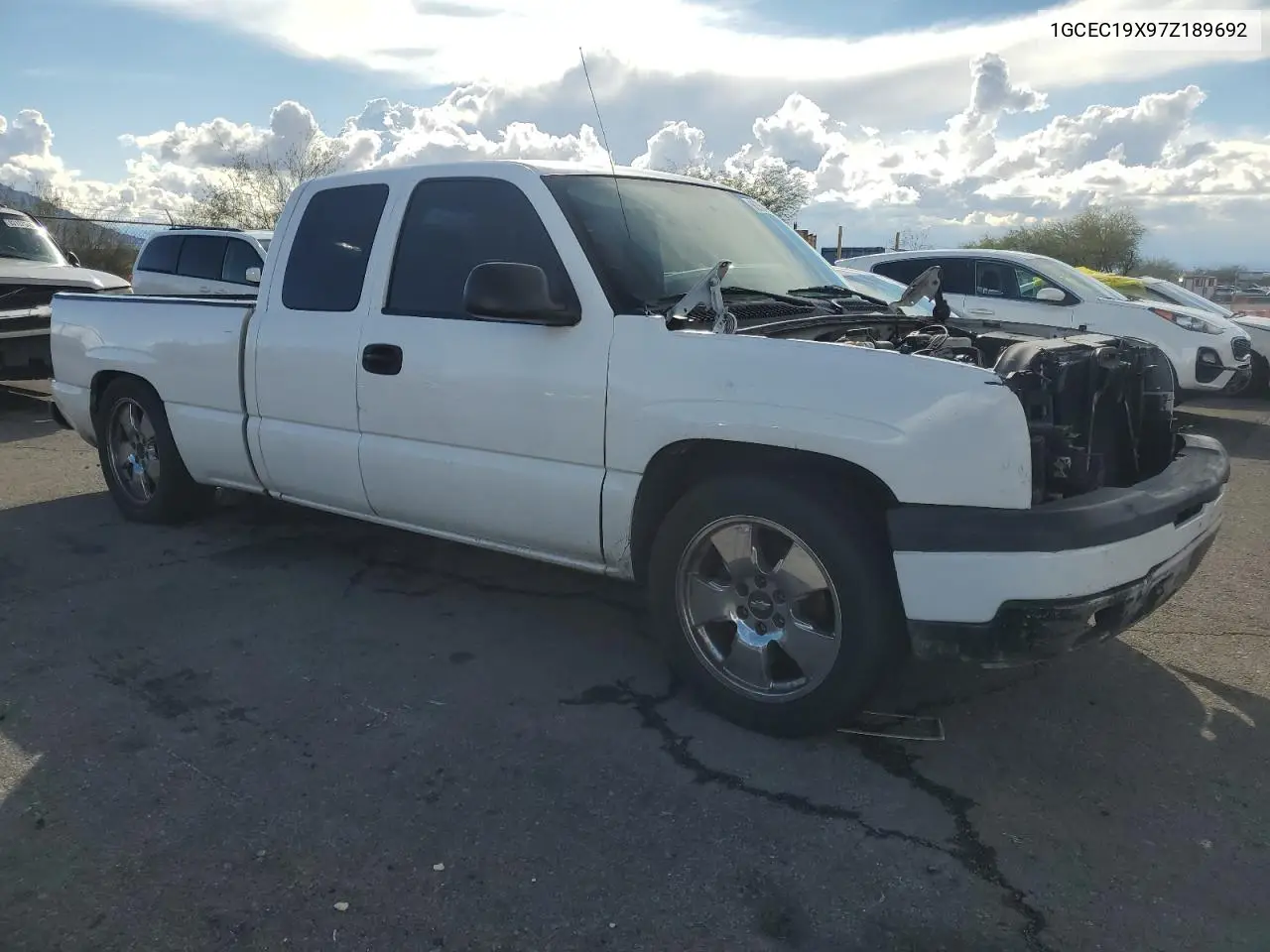 1GCEC19X97Z189692 2007 Chevrolet Silverado C1500 Classic