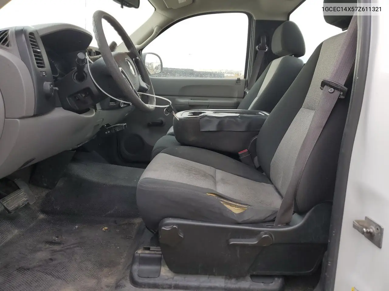 1GCEC14X57Z611321 2007 Chevrolet Silverado C1500 Classic