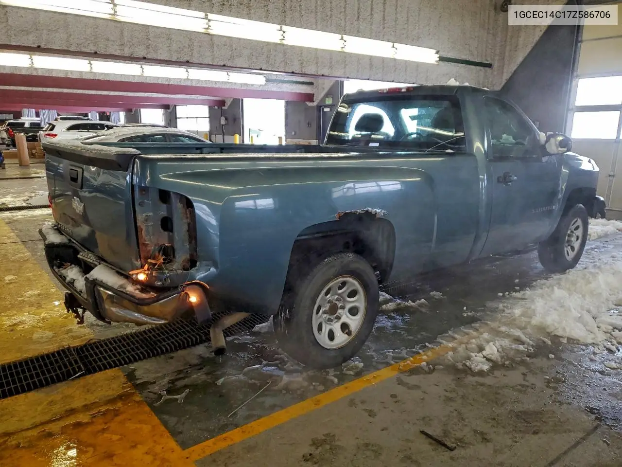 1GCEC14C17Z586706 2007 Chevrolet Silverado C1500