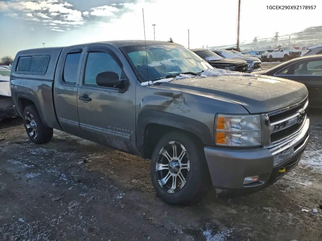1GCEK290X9Z178957 2009 Chevrolet Silverado K1500 Lt