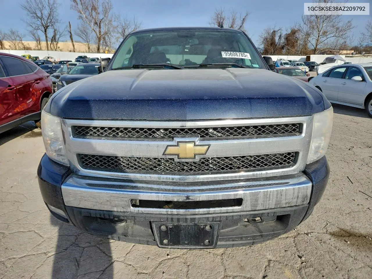 1GCSKSE38AZ209792 2010 Chevrolet Silverado K1500 Lt