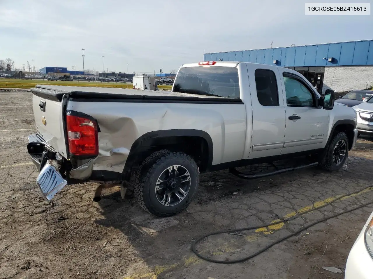 1GCRCSE05BZ416613 2011 Chevrolet Silverado C1500 Lt