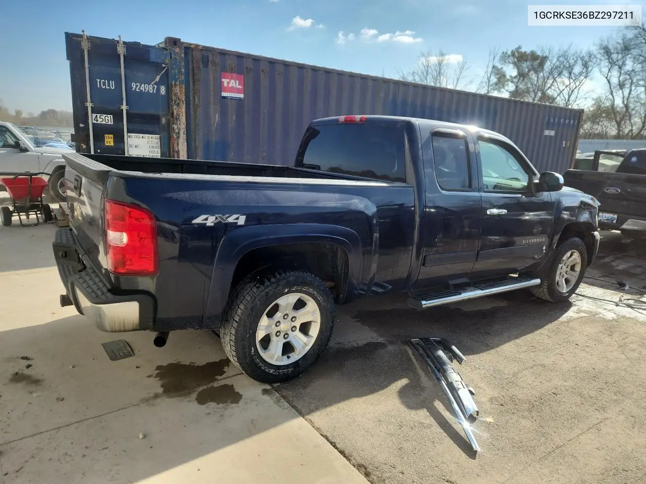 1GCRKSE36BZ297211 2011 Chevrolet Silverado K1500 Lt