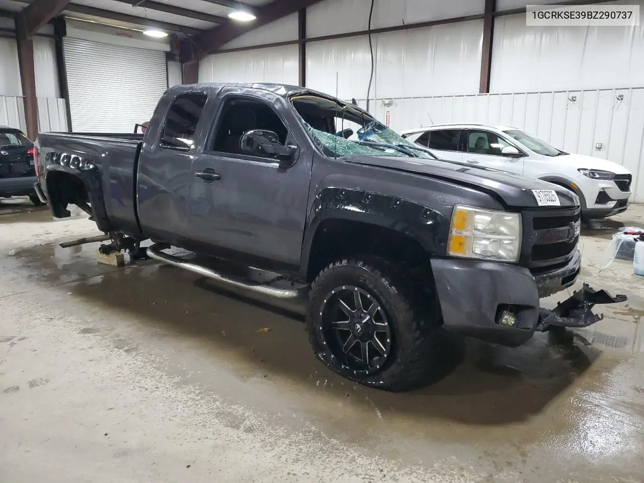 1GCRKSE39BZ290737 2011 Chevrolet Silverado K1500 Lt