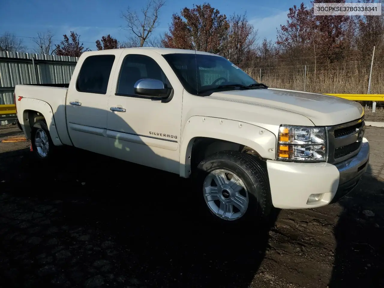 3GCPKSE37BG338341 2011 Chevrolet Silverado K1500 Lt