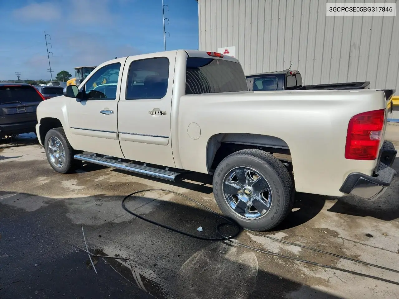3GCPCSE05BG317846 2011 Chevrolet Silverado C1500 Lt