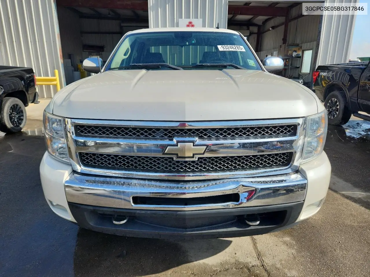 3GCPCSE05BG317846 2011 Chevrolet Silverado C1500 Lt