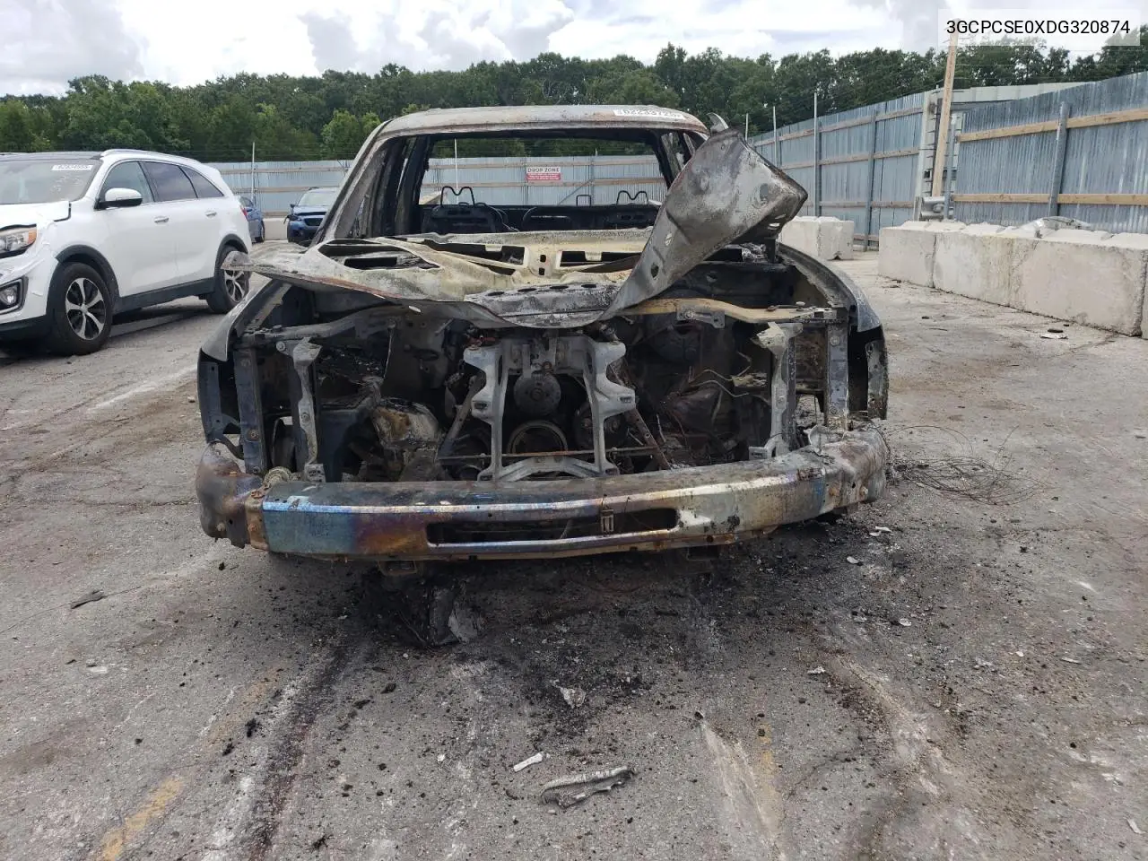 3GCPCSE0XDG320874 2013 Chevrolet Silverado C1500 Lt