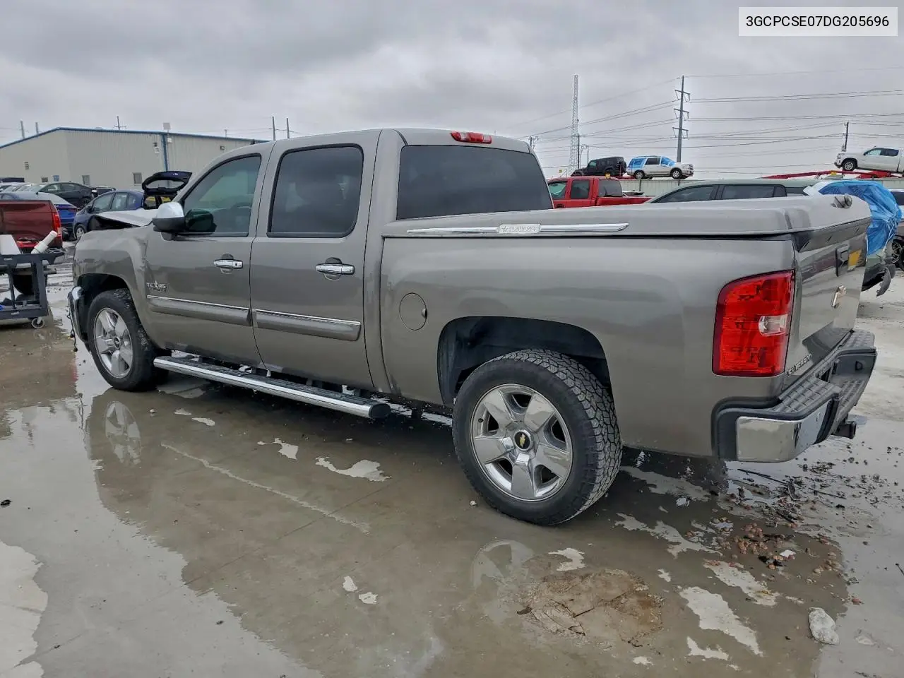 3GCPCSE07DG205696 2013 Chevrolet Silverado C1500 Lt