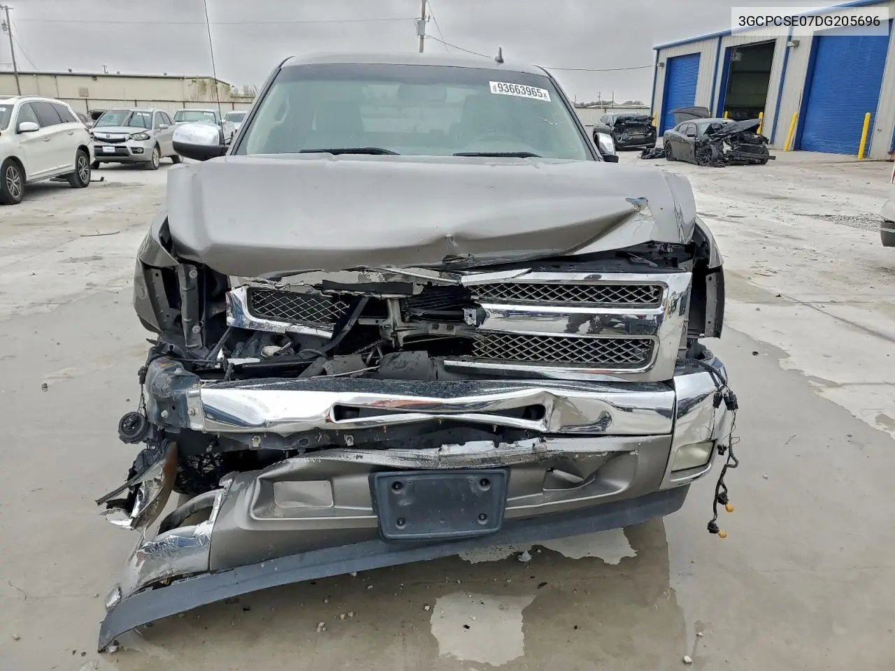 3GCPCSE07DG205696 2013 Chevrolet Silverado C1500 Lt