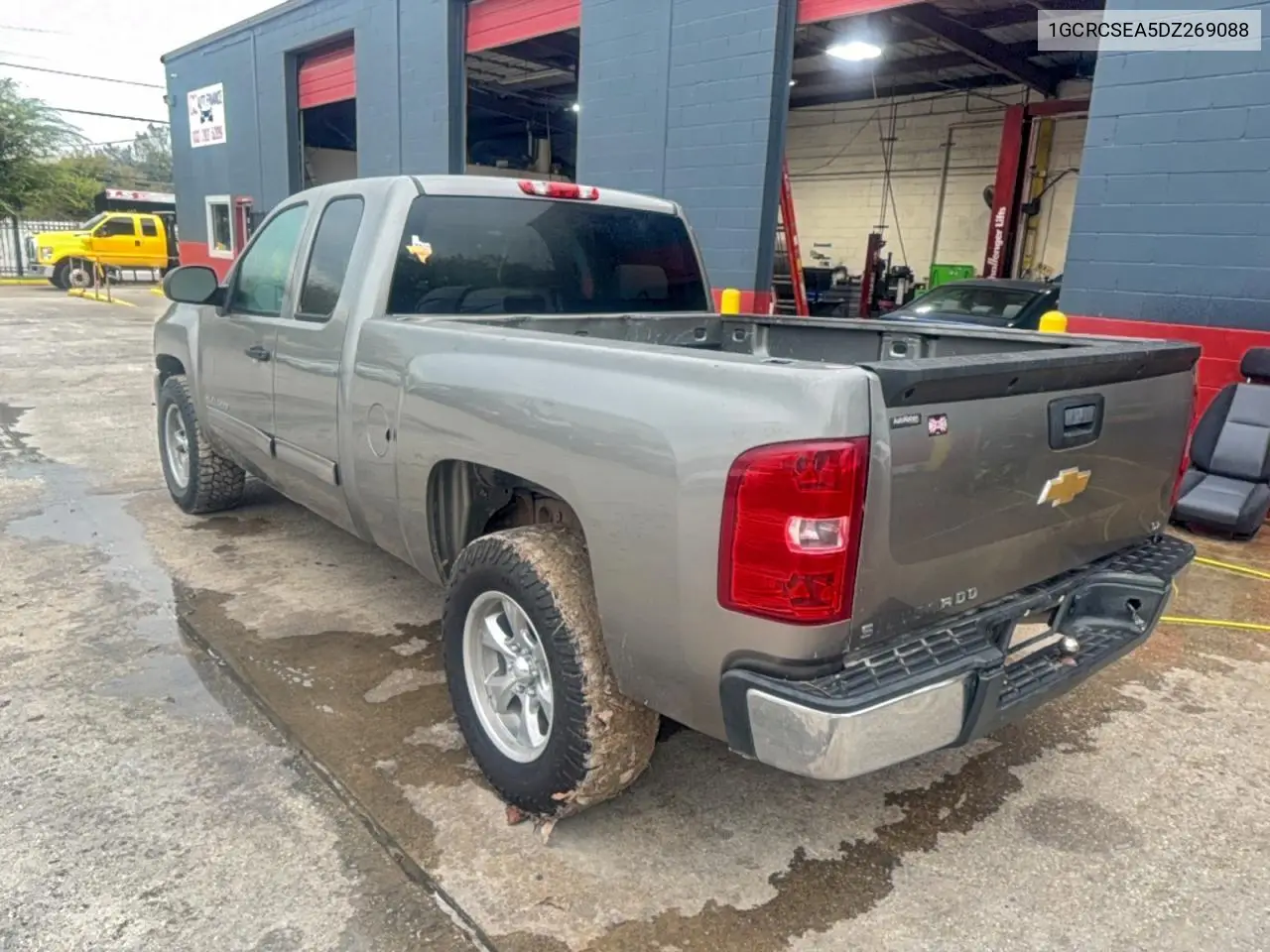 1GCRCSEA5DZ269088 2013 Chevrolet Silverado C1500 Lt