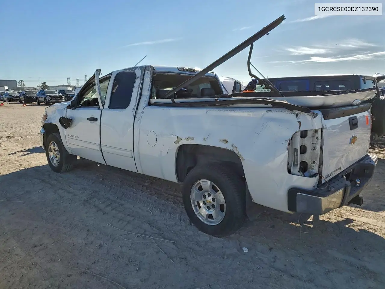 1GCRCSE00DZ132390 2013 Chevrolet Silverado C1500 Lt