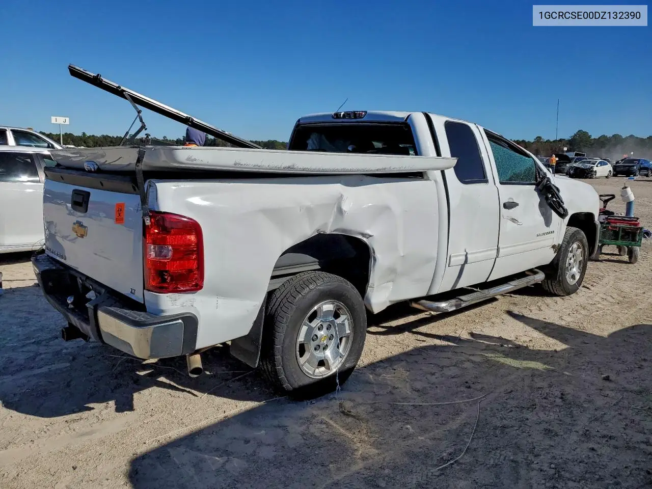 1GCRCSE00DZ132390 2013 Chevrolet Silverado C1500 Lt