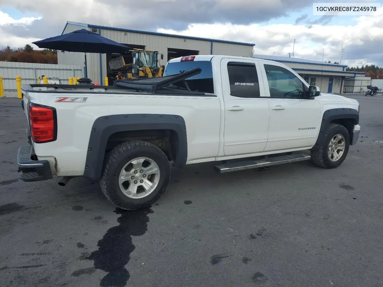 1GCVKREC8FZ245978 2015 Chevrolet Silverado K1500 Lt