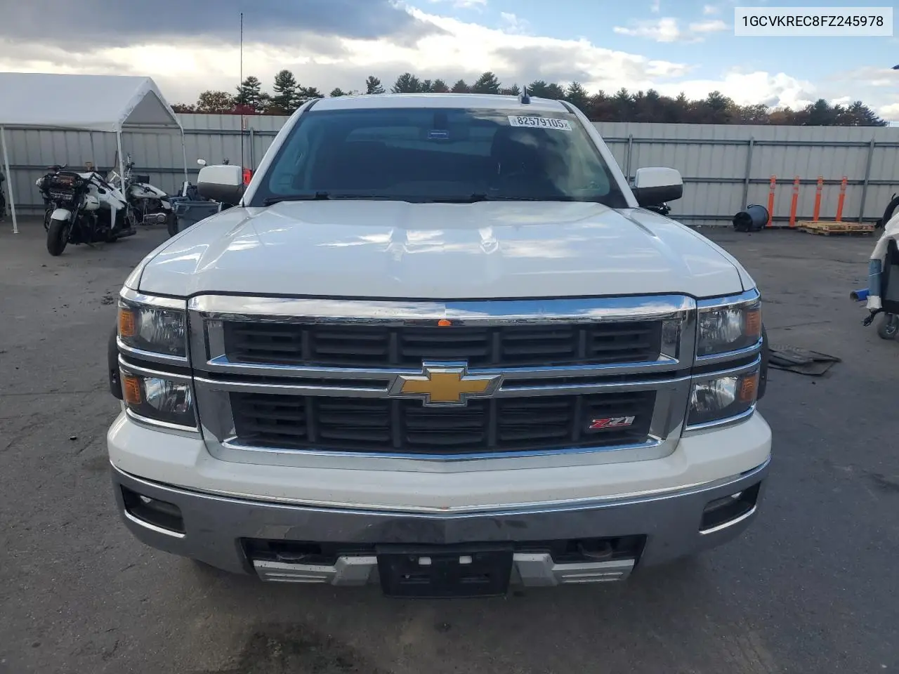 1GCVKREC8FZ245978 2015 Chevrolet Silverado K1500 Lt