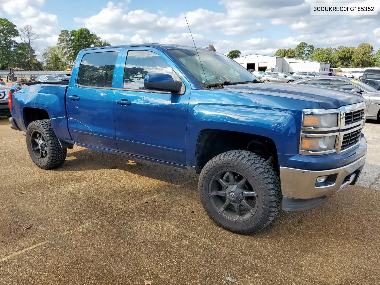 3GCUKREC0FG185352 2015 Chevrolet Silverado K1500 Lt