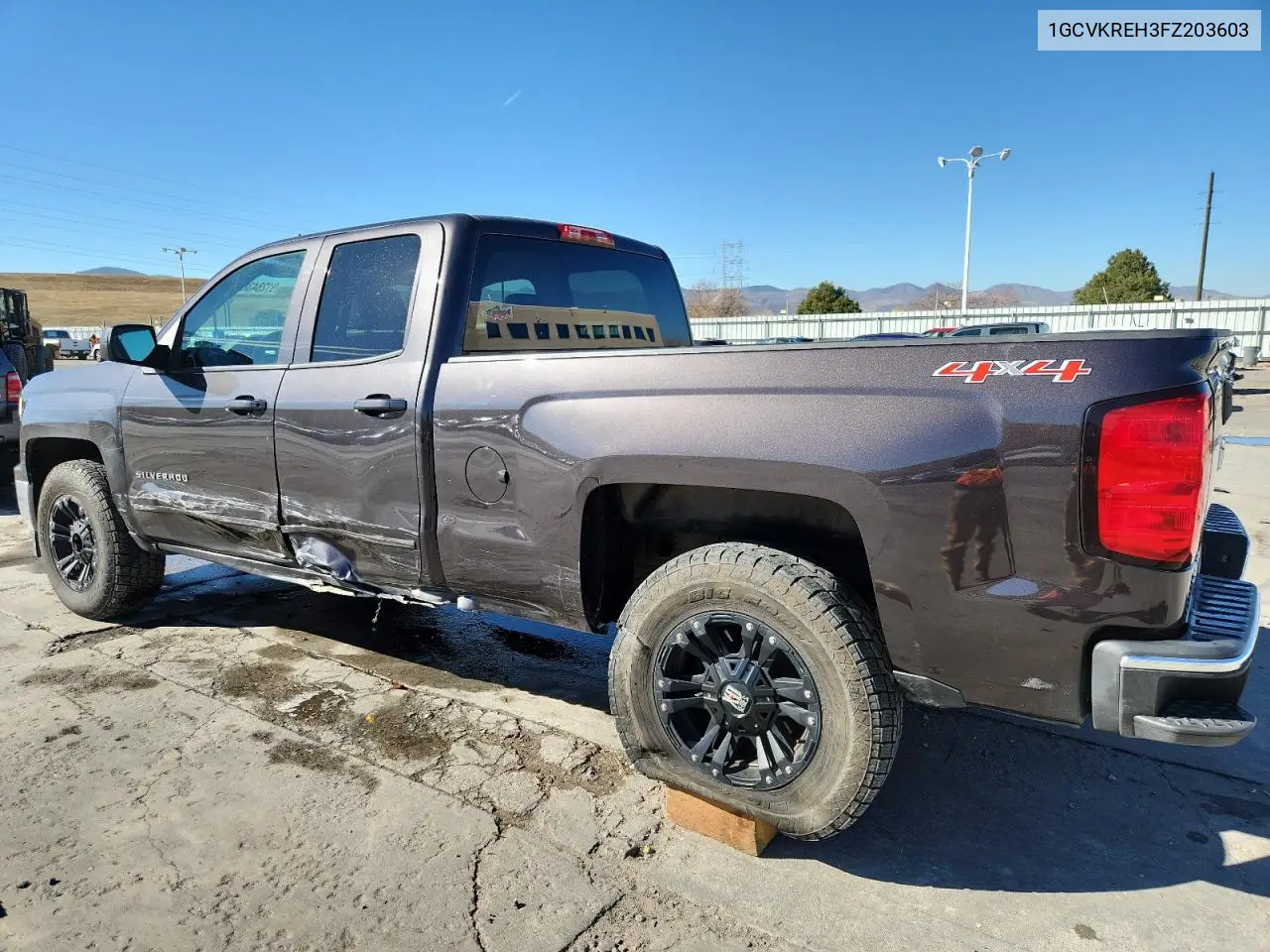 1GCVKREH3FZ203603 2015 Chevrolet Silverado K1500 Lt