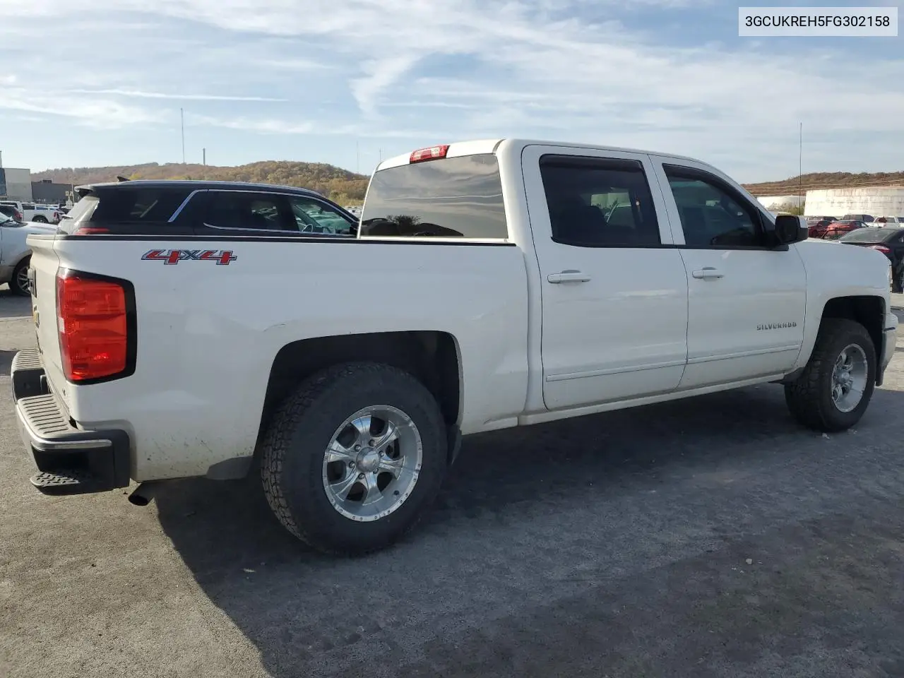 3GCUKREH5FG302158 2015 Chevrolet Silverado K1500 Lt