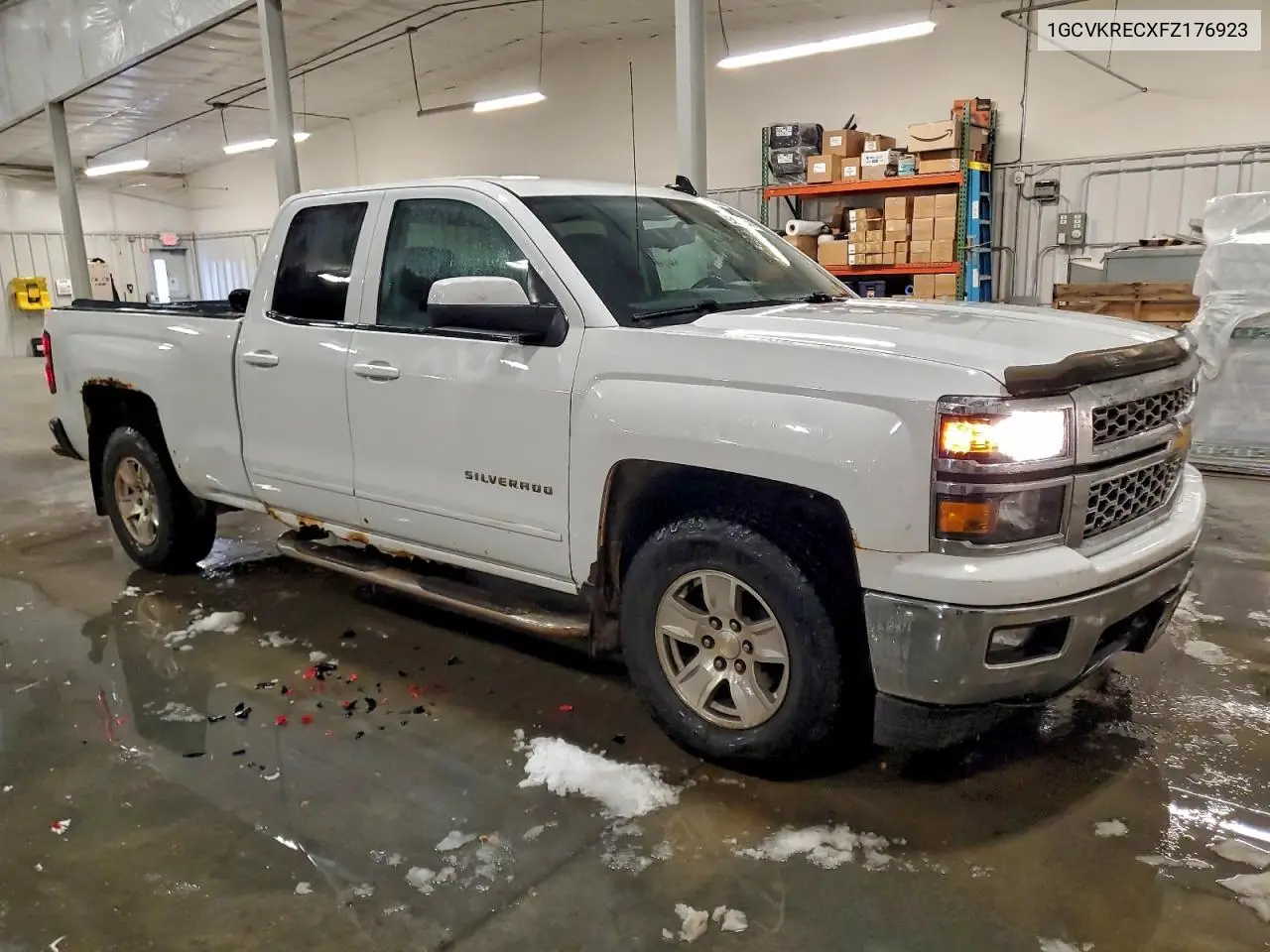 1GCVKRECXFZ176923 2015 Chevrolet Silverado K1500 Lt