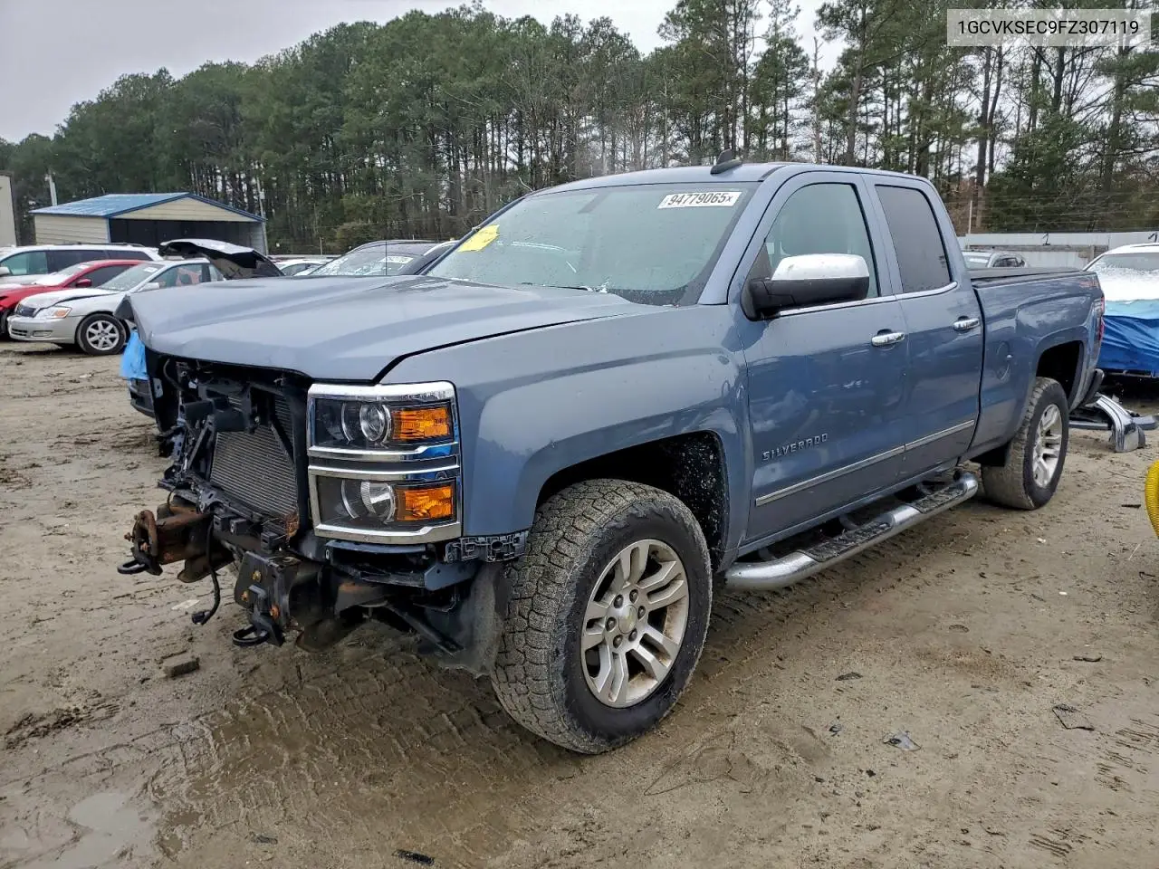 1GCVKSEC9FZ307119 2015 Chev Silverado