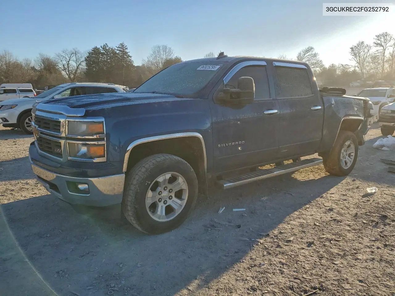3GCUKREC2FG252792 2015 Chevrolet Silverado K1500 Lt