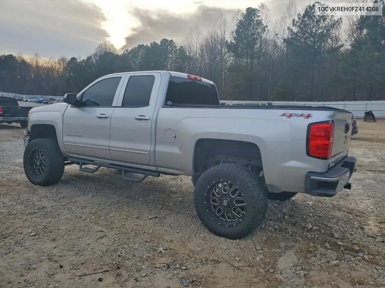 1GCVKREH0FZ414208 2015 Chevrolet Silverado K1500 Lt