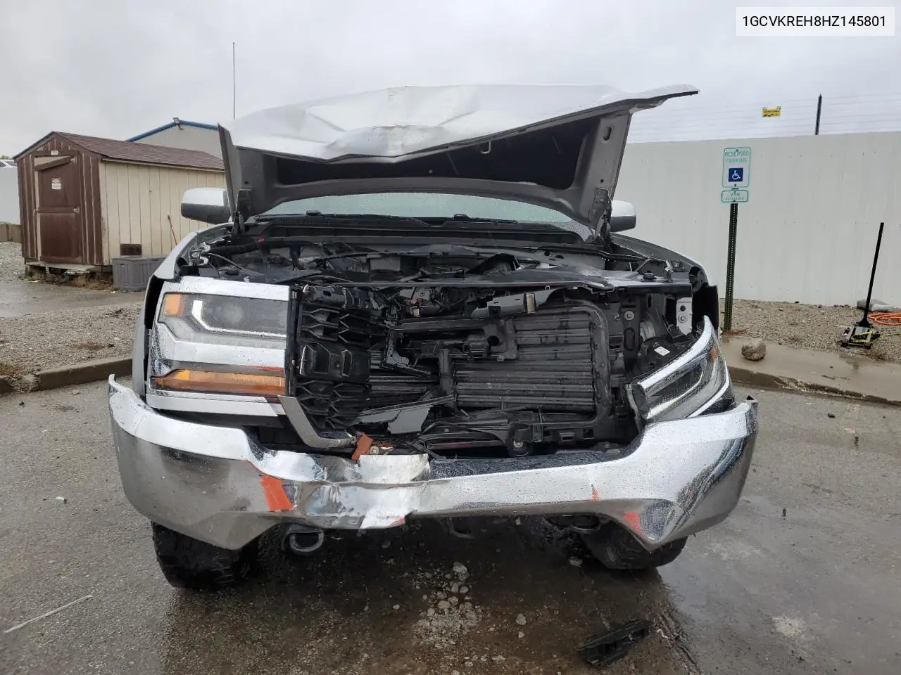 1GCVKREH8HZ145801 2017 Chevrolet Silverado K1500 Lt