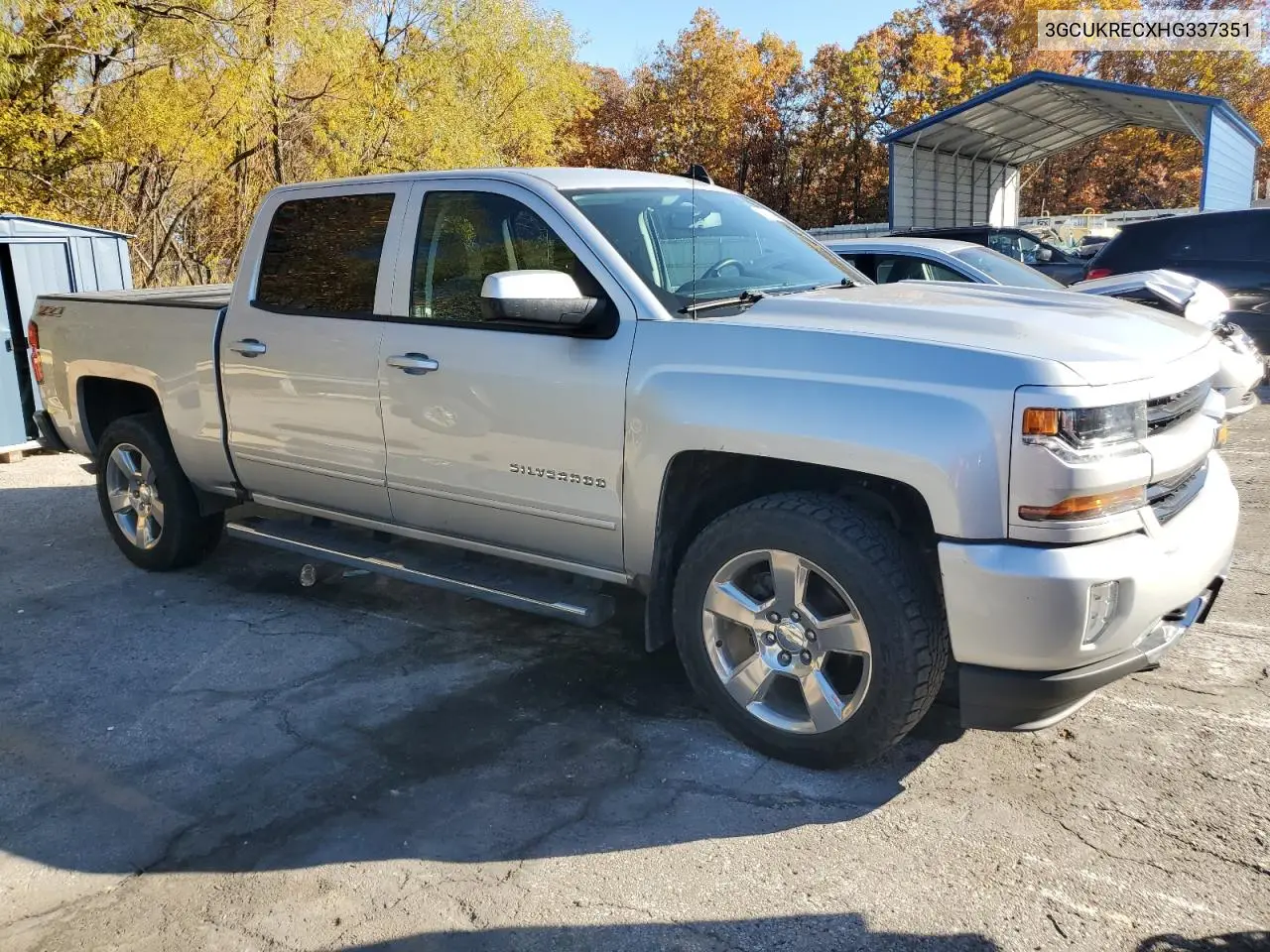 3GCUKRECXHG337351 2017 Chevrolet Silverado K1500 Lt