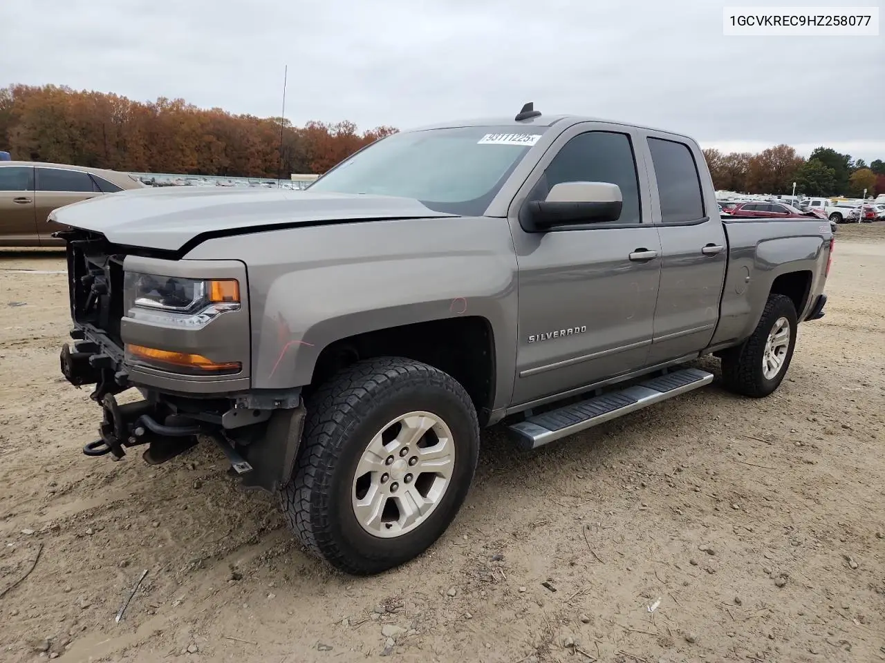 1GCVKREC9HZ258077 2017 Chevrolet Silverado K1500 Lt
