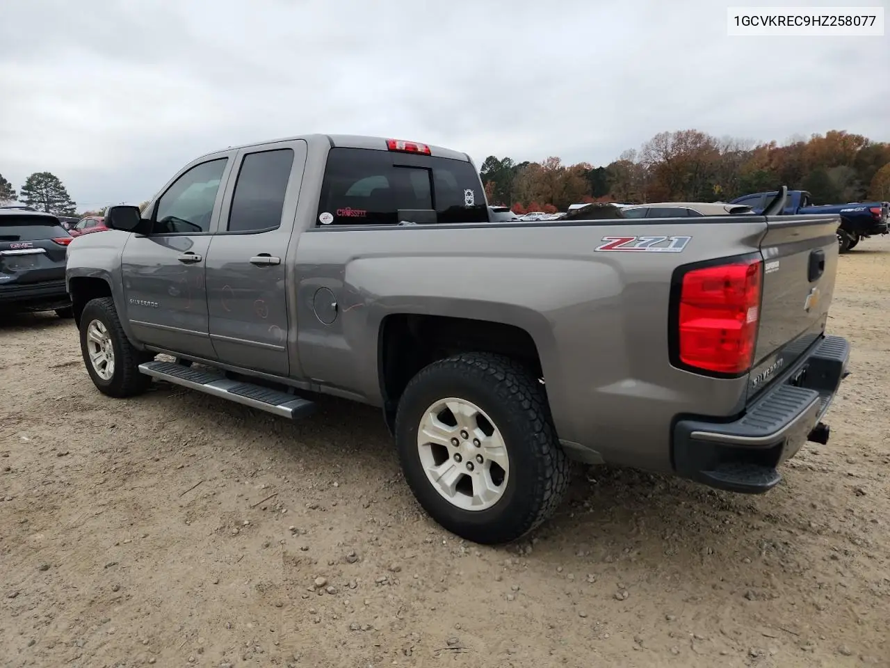 1GCVKREC9HZ258077 2017 Chevrolet Silverado K1500 Lt