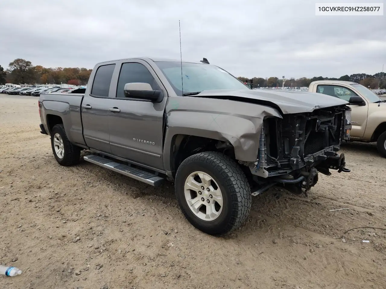1GCVKREC9HZ258077 2017 Chevrolet Silverado K1500 Lt