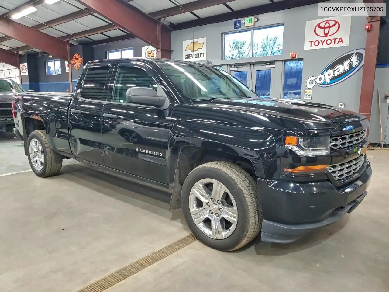 1GCVKPECXHZ125705 2017 Chevrolet Silverado K1500 Custom