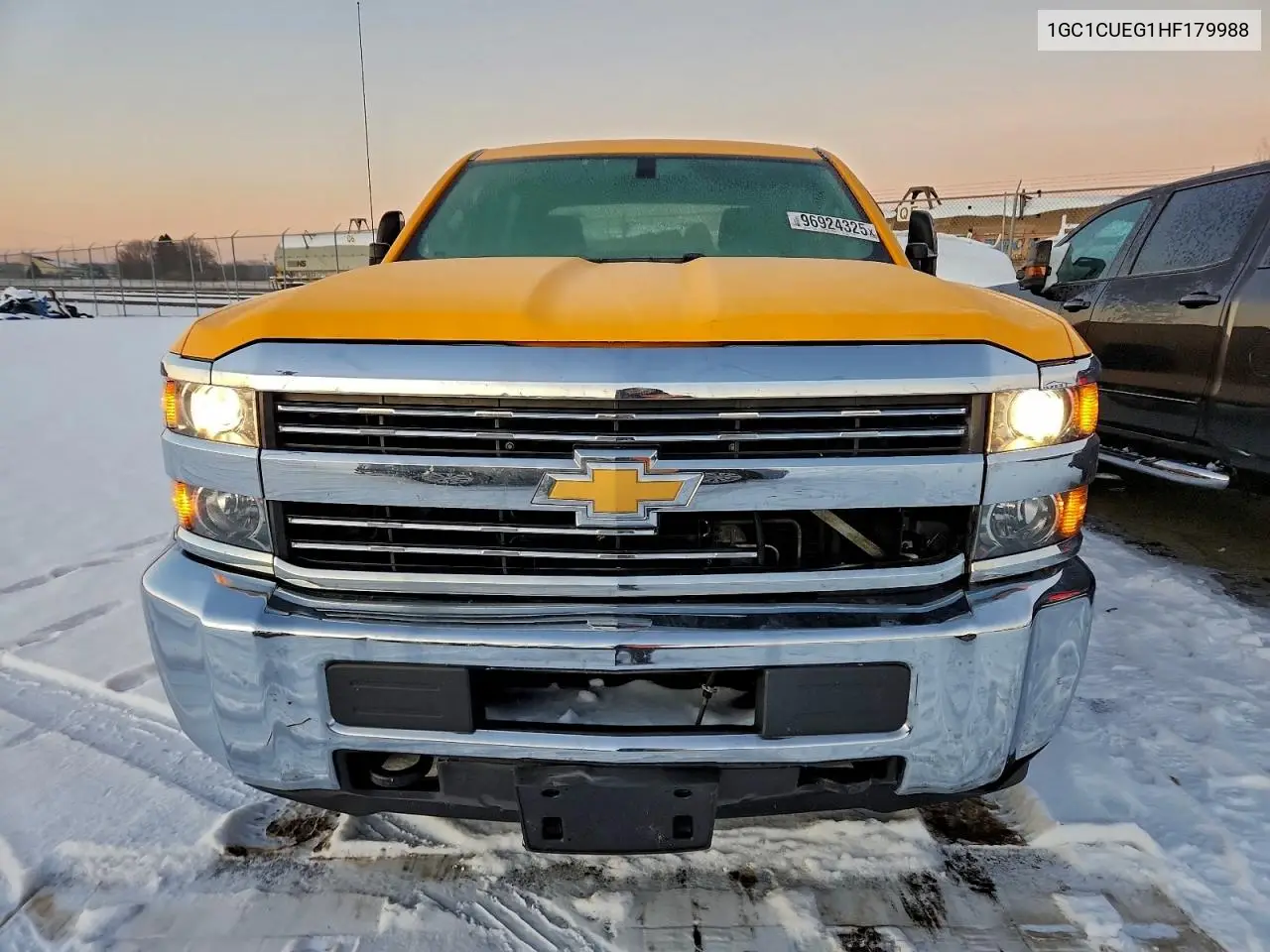 1GC1CUEG1HF179988 2017 Chevrolet Silverado C2500 Heavy Duty