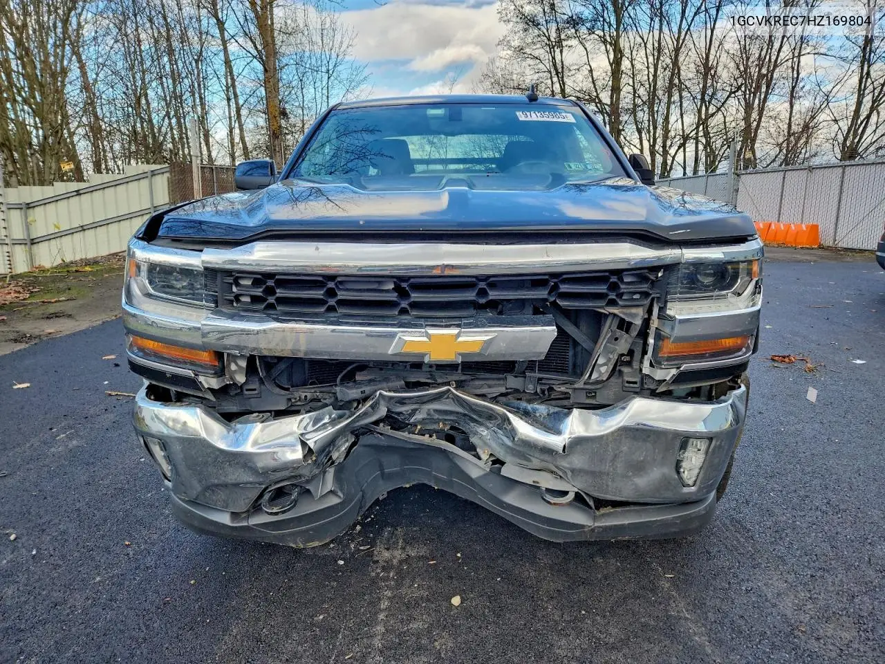 1GCVKREC7HZ169804 2017 Chevrolet Silverado K1500 Lt