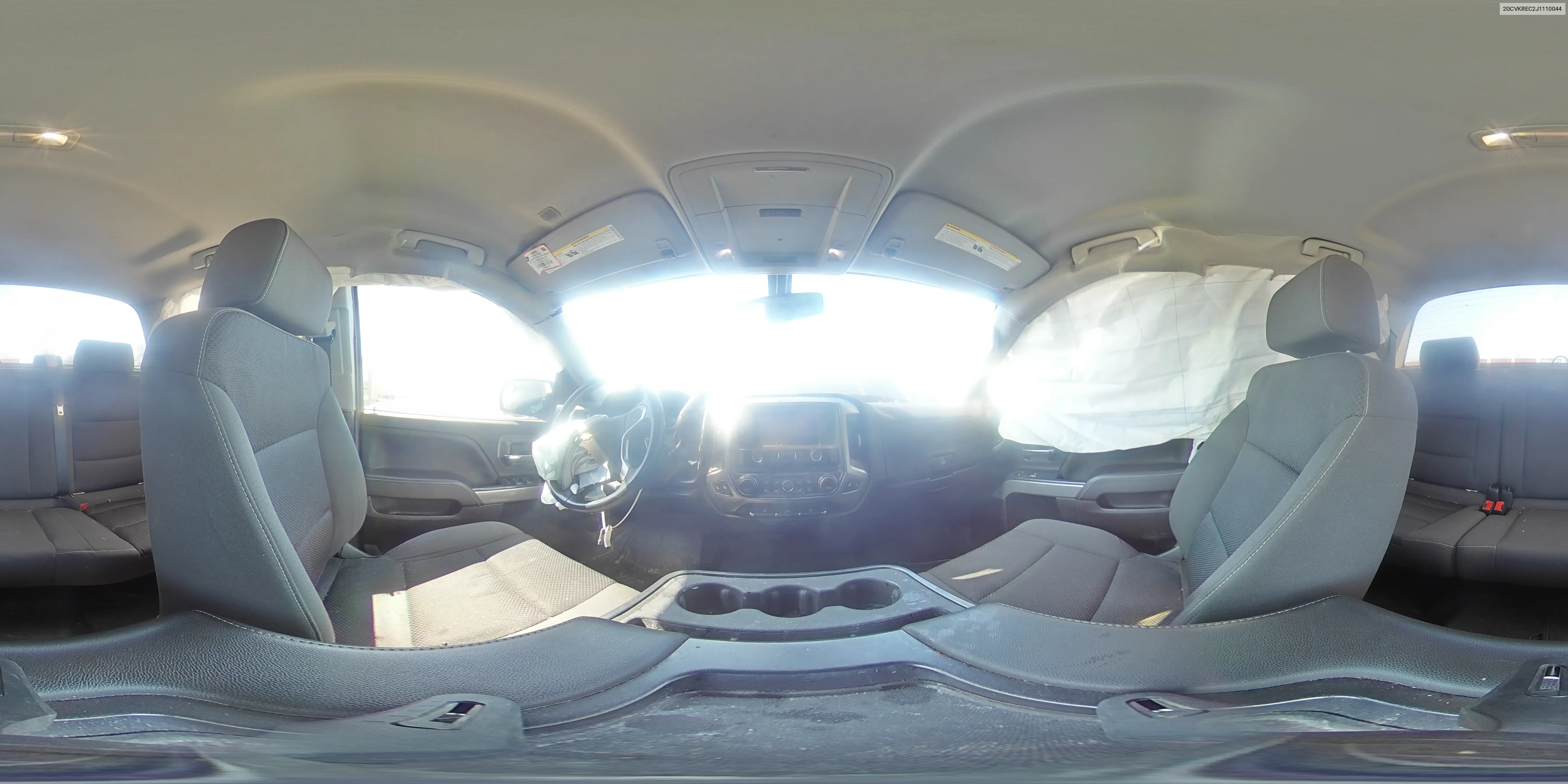 2GCVKREC2J1110044 2018 Chevrolet Silverado K1500 Lt