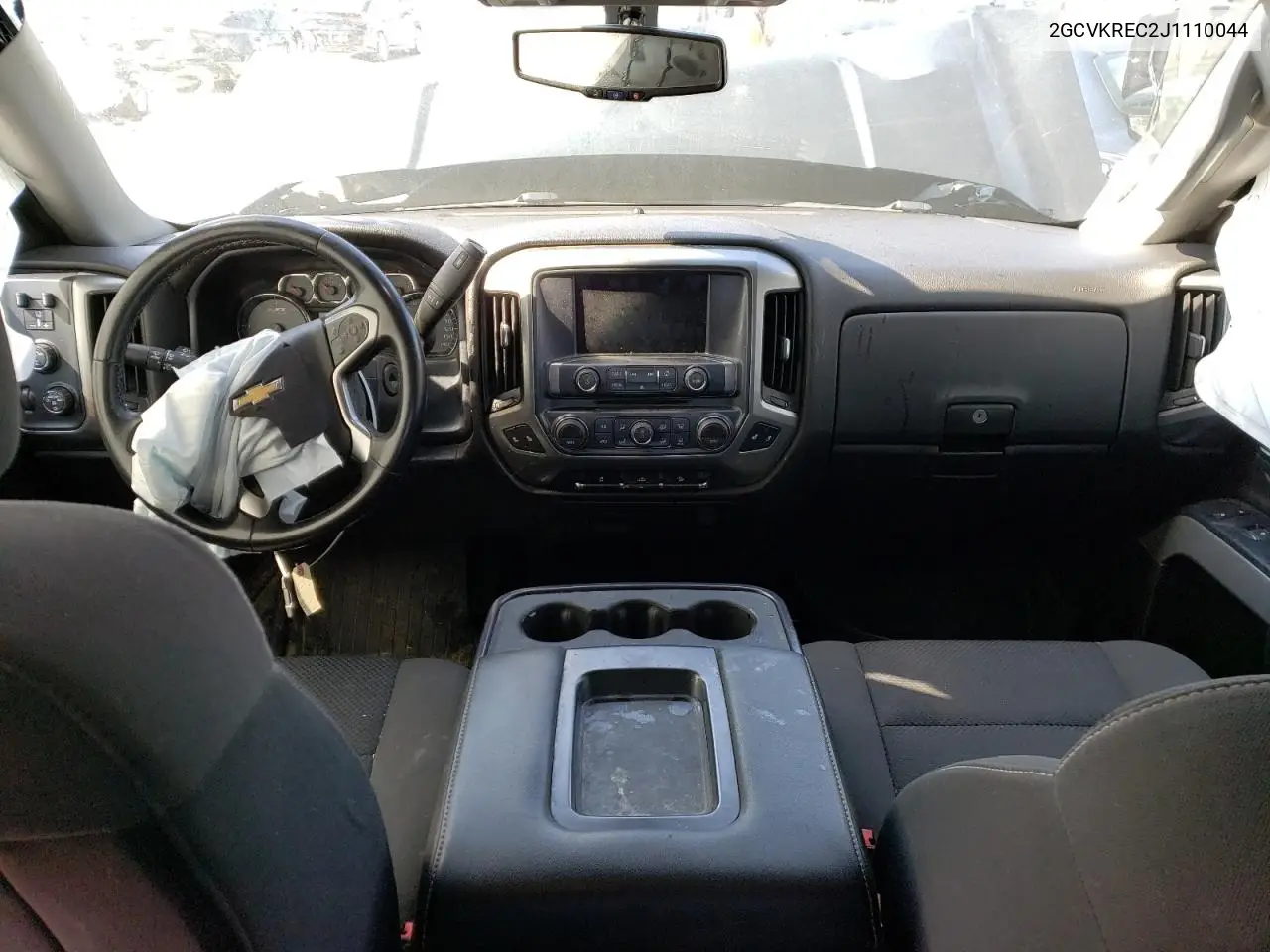 2GCVKREC2J1110044 2018 Chevrolet Silverado K1500 Lt