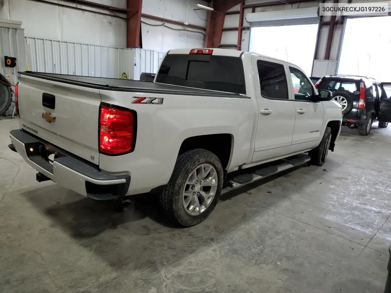 3GCUKRECXJG197226 2018 Chevrolet Silverado K1500 Lt