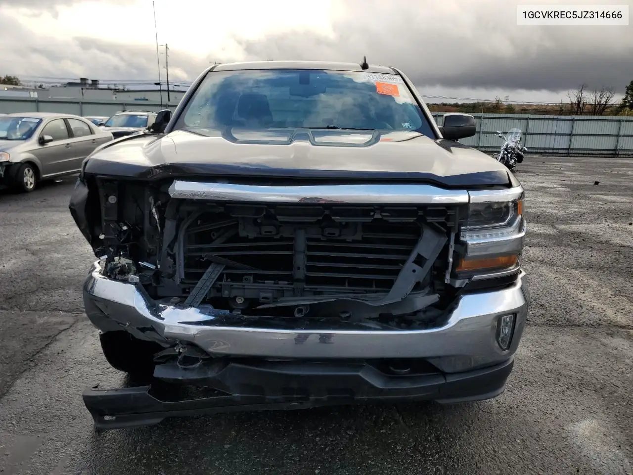 1GCVKREC5JZ314666 2018 Chevrolet Silverado K1500 Lt