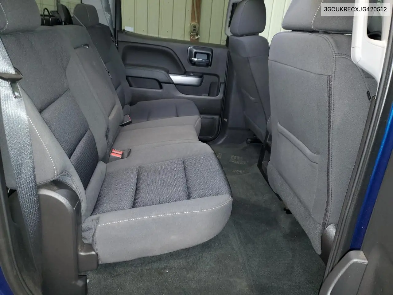 3GCUKRECXJG420512 2018 Chevrolet Silverado K1500 Lt